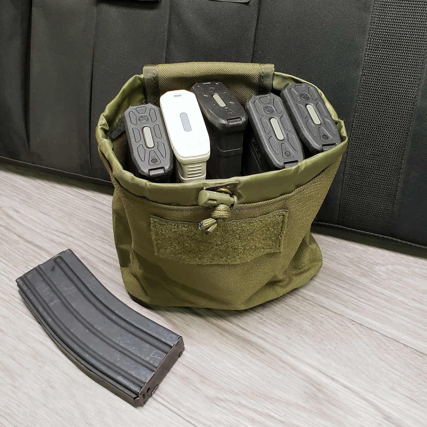 Foraging Bag / Mag Dump Bag - Compact Folding Design - Heavy Duty Nylon