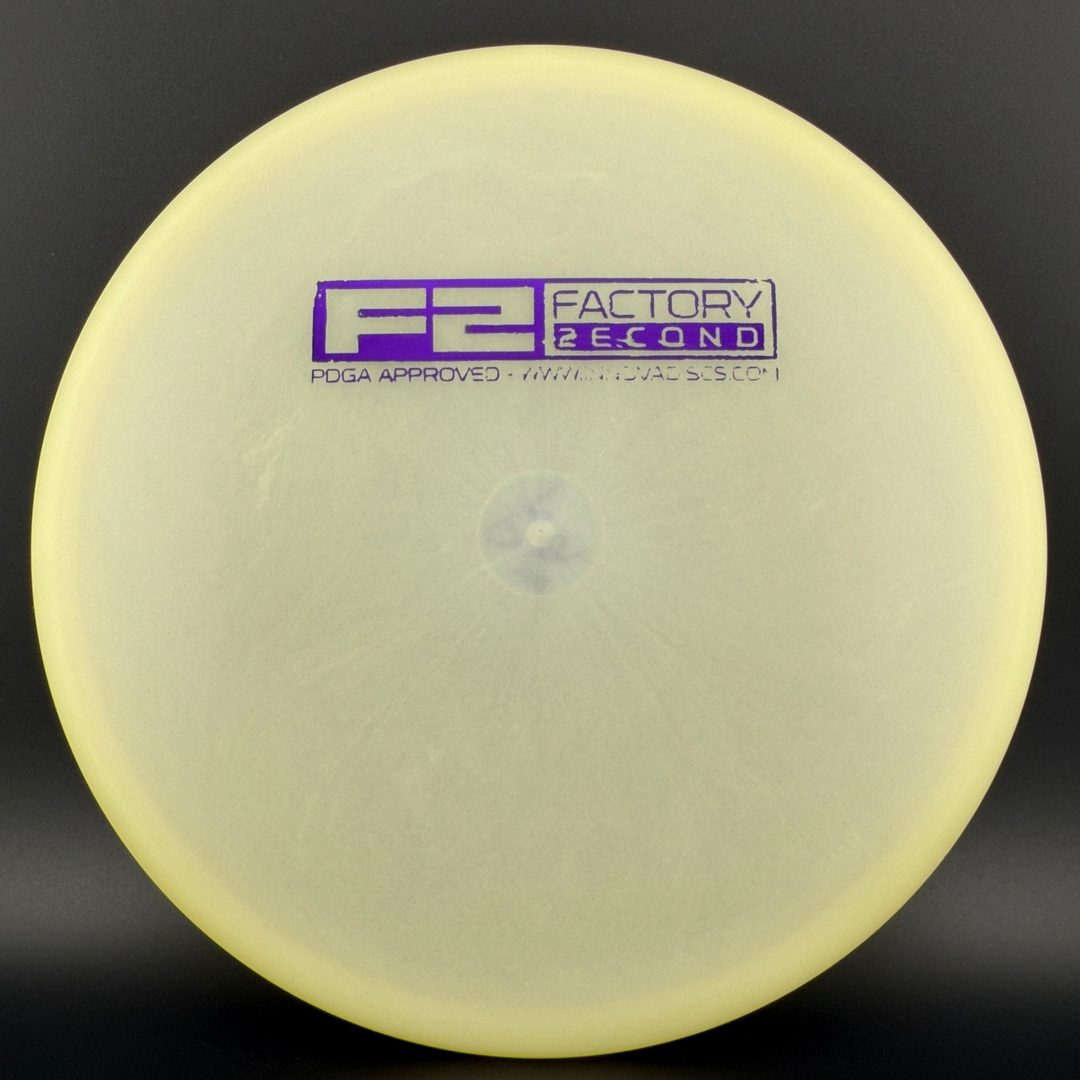 Glow Champion Classic Roc - Penned - F2