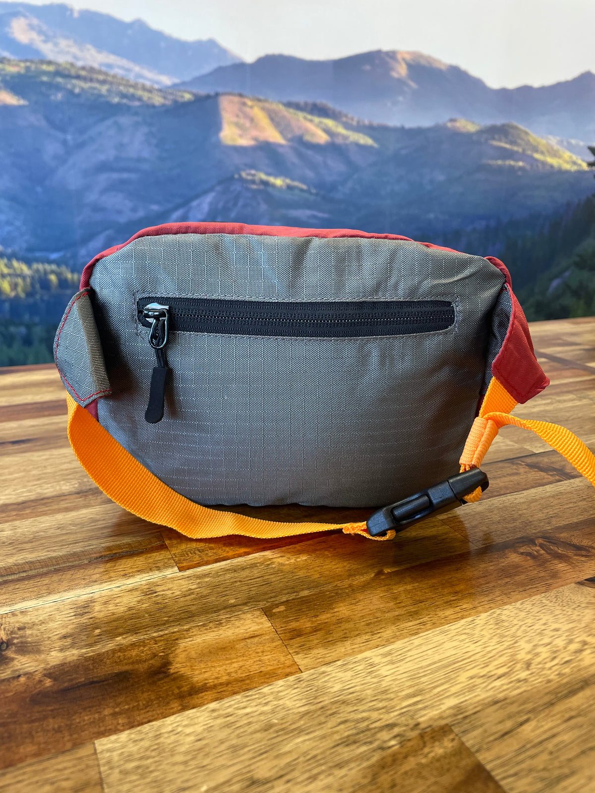 Timpanogos Trail Pack 2L (Zion/Red Rock)