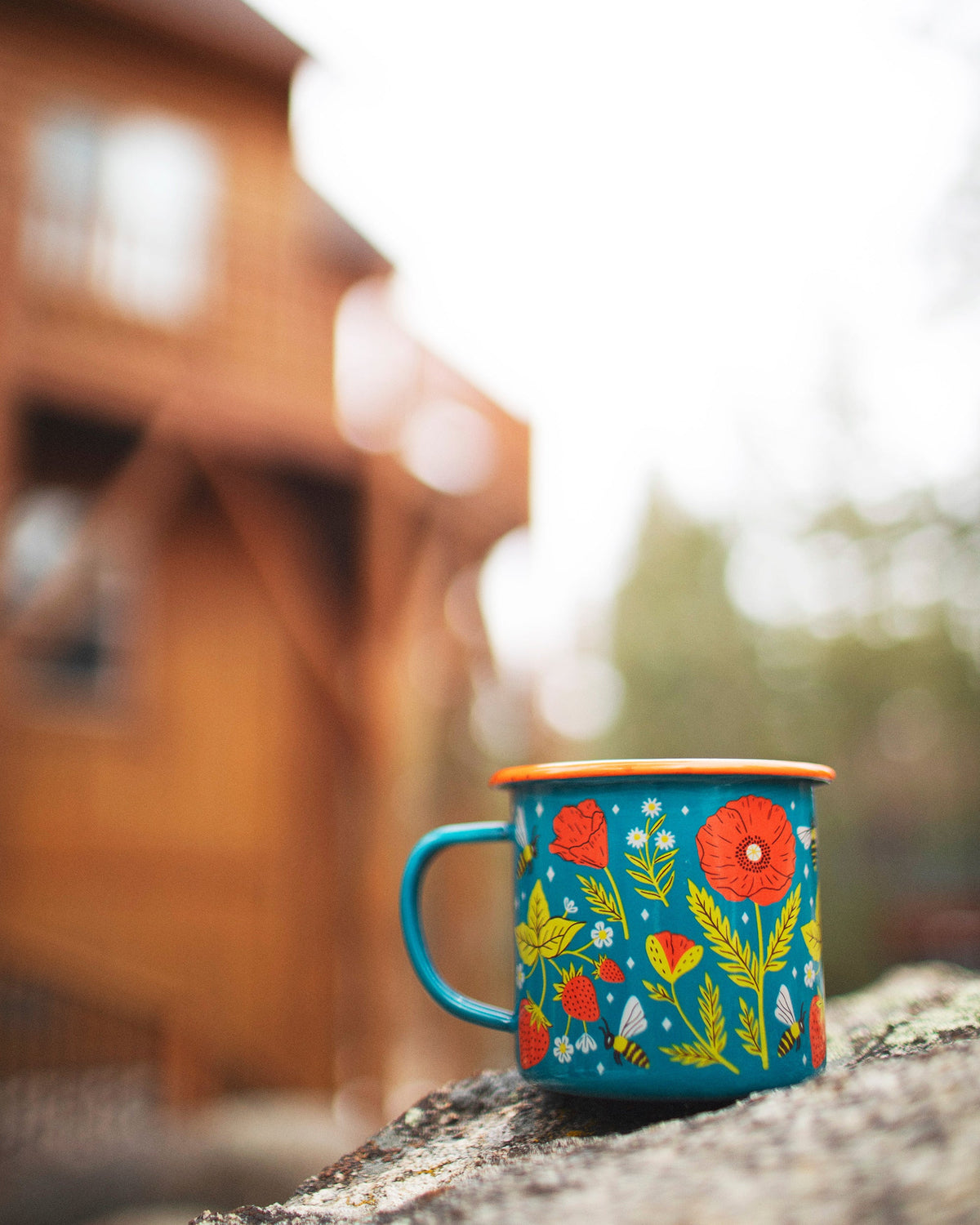 Garden Buzz Enamel Mug 16oz